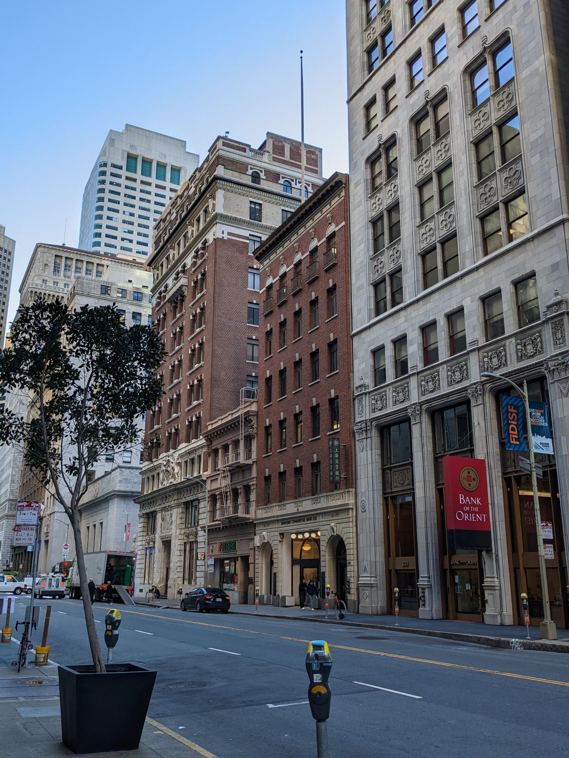 An image that shows a building down town San Francisco that could be suitable for office-to-residential conversions